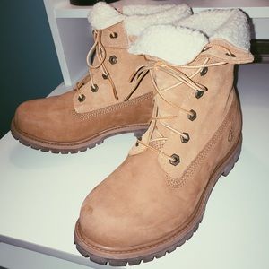 Women’s “Jayne” Timberland Boots WORN ONCE